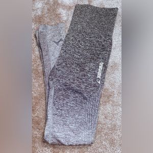 GYMSHARK LEGGINGS GREY SZ S